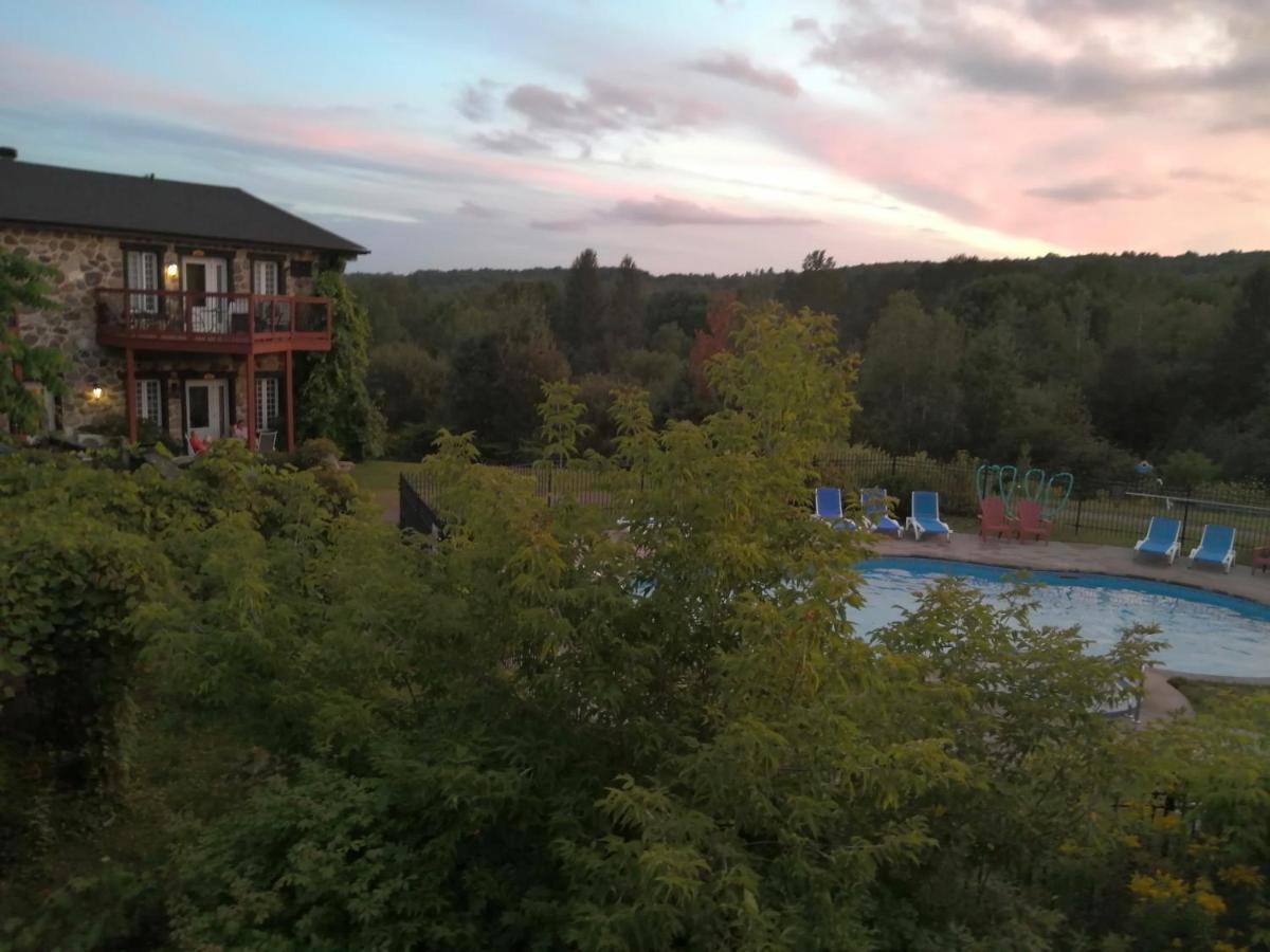 Condos Vacances Orford Magog Bagian luar foto
